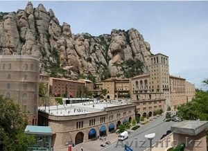 Коста Брава - Монтсеррат,  музей Дали,  Порт Авентура. Испания. Трансфер